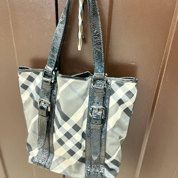 Burberry Beat Shoulder bag - Picture 3 of 8